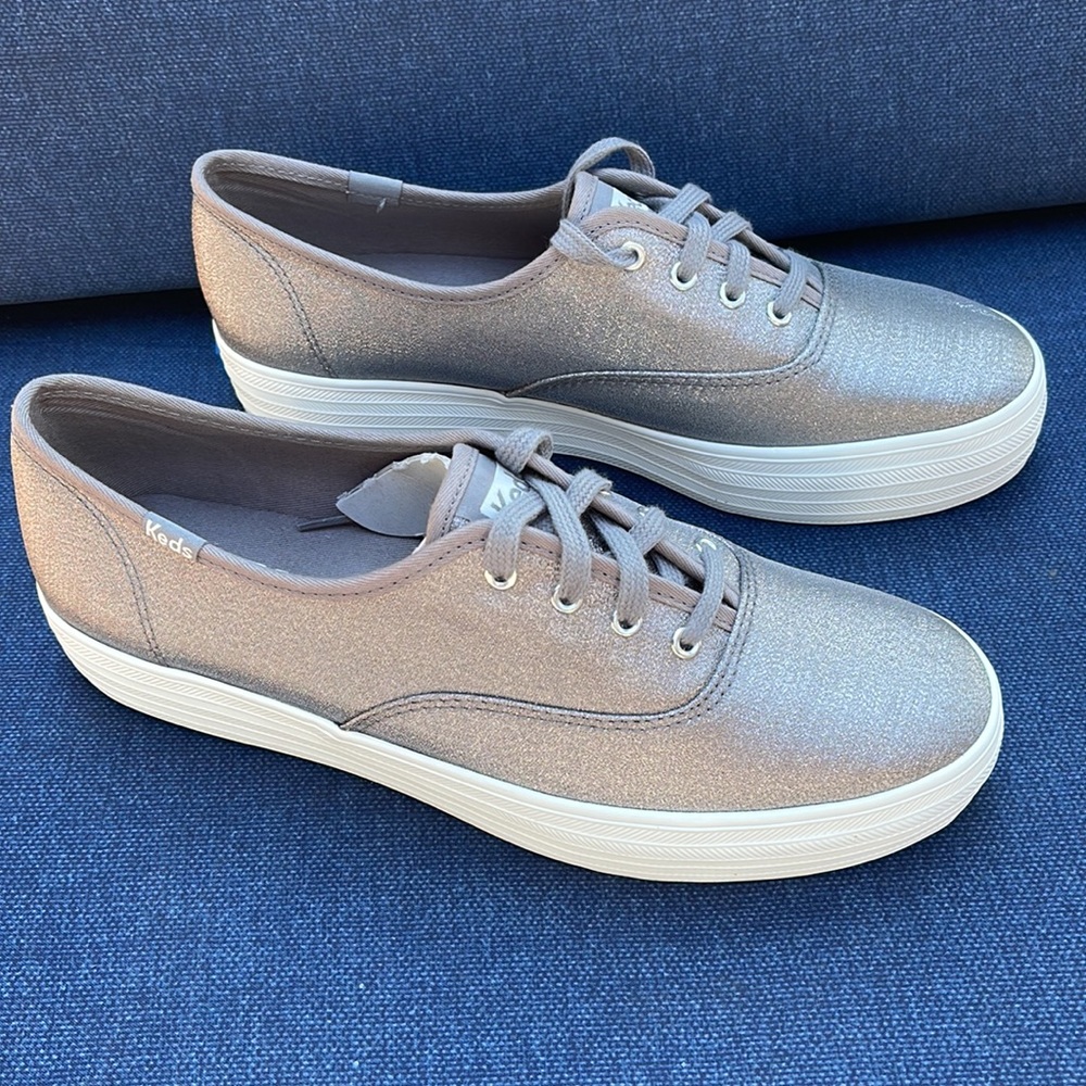 Keds Ortholite Brushed Metallic Woman’s  Platform Sneaker size 8 NWOT